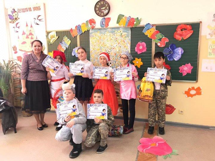 Лингвистика әдістемелік бөлімінің айлығында өткен ашық сабақ