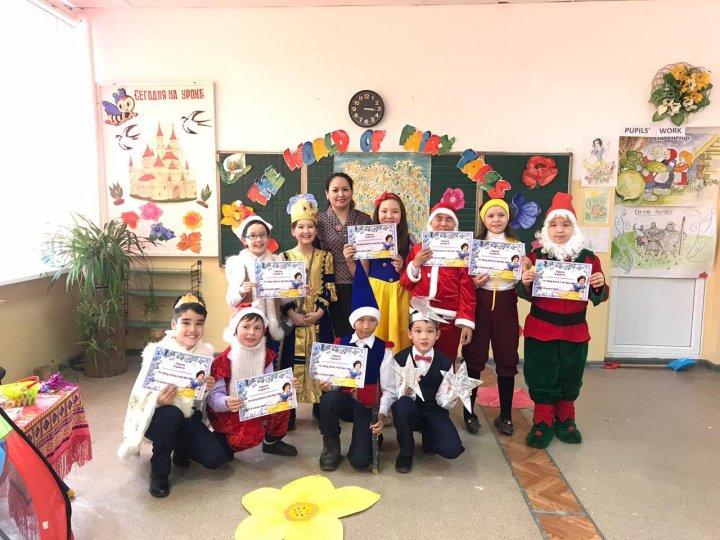 Лингвистика әдістемелік бөлімінің айлығында өткен ашық сабақ